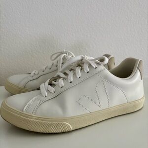 VEJA Esplar Leather Sneakers
